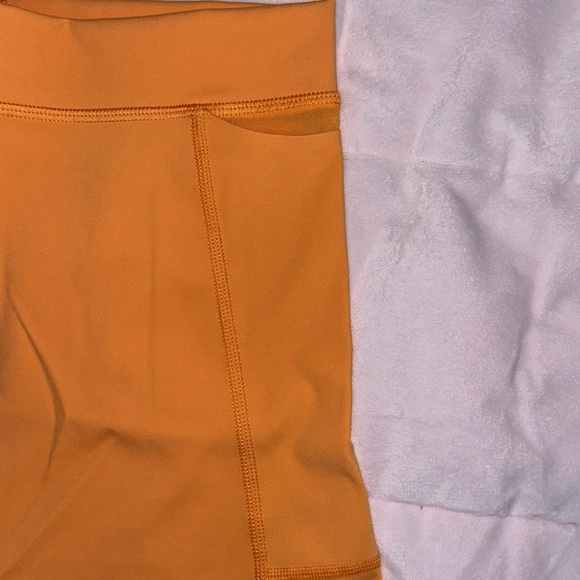 Womens Aerie 4inch bike shorts - Picture 3 of 4